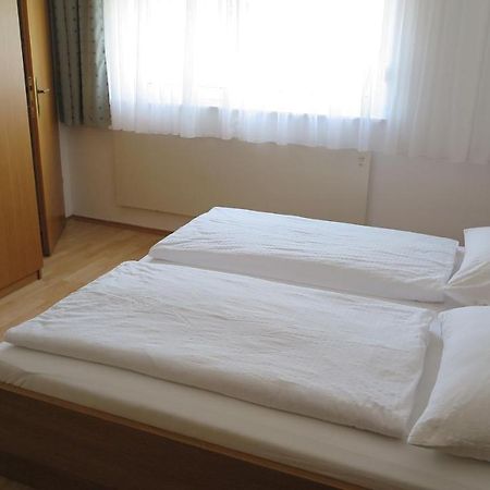Gaestehaus Andreas Kroiss Illmitz Room photo